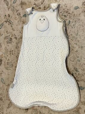 Nested Bean zen sack classic, cream with tiny grey star pattern
